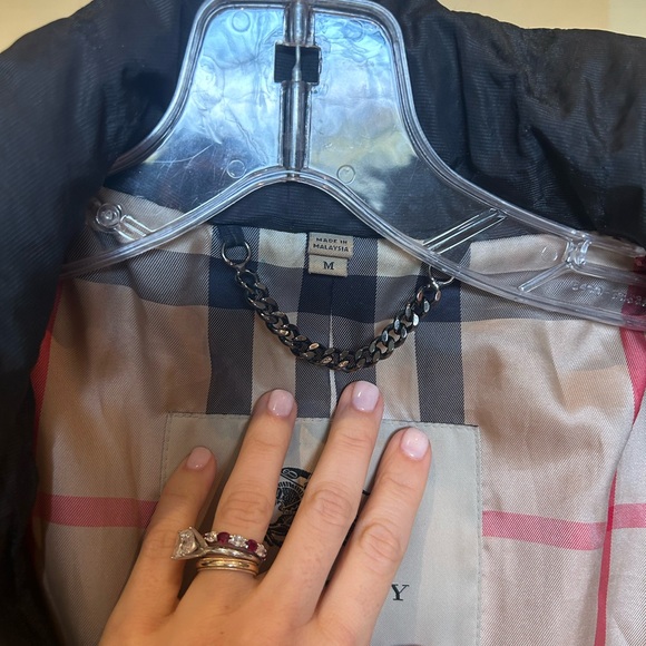BURBERRY SIZE M WINTER COAT - SEE LISTING. - Picture 11 of 11